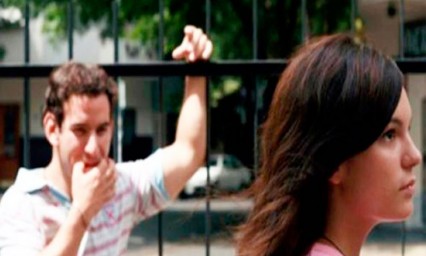 Aprueban en Francia ley que proh&iacute;be piropos y silbidos a mujeres