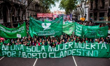 Senado de Argentina decide despenalizaci&oacute;n del aborto