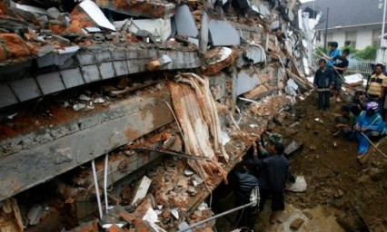 Registran s&eacute;ptimo temblor en Indonesia en menos de 72 horas