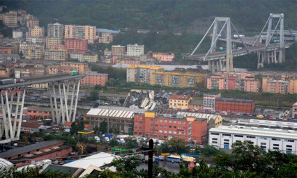 Aumenta a 26 los muertos tras desplome de puente en Italia