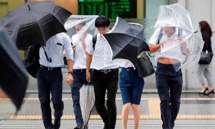 Llega a Jap&oacute;n el tif&oacute;n m&aacute;s aterrador en 25 a&ntilde;os