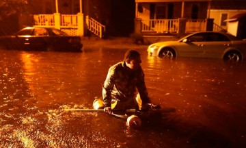 Florence toca tierra en Carolina del Norte 