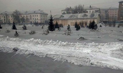 Video: Alerta ca&iacute;da de nieve negra en Siberia
