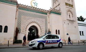 Casi 50 muertos en tiroteos "terroristas" en dos mezquitas en Nueva Zelanda