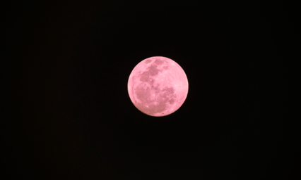 Habr&aacute; Luna Rosa este viernes santo