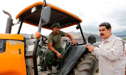 Ordena Maduro m&aacute;xima alerta a las tropas en frontera con Colombia