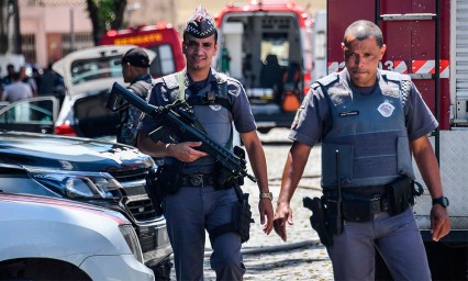 Van 11 muertos tras atentado en bar de Brasil