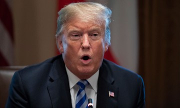 Busca Trump liberaci&oacute;n de ni&ntilde;os