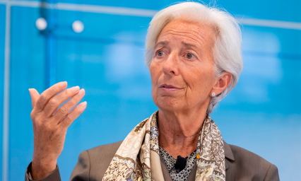 Directora del FMI renuncia temporalmente