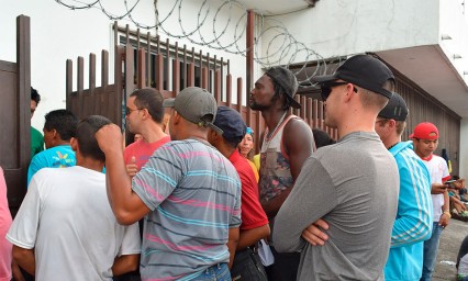 Estados Unidos solicita a guatemaltecos no ser un deportado m&aacute;s