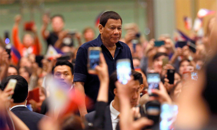 Firman ley contra acoso en Filipinas