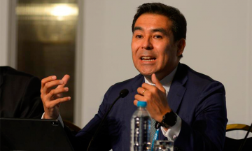 Guerra comercial entre Estados Unidos y China afecta a latinos