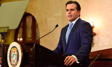 Informe concluye que gobernador de Puerto Rico cometi&oacute; 5 delitos