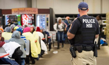 Liberan a la mitad de los migrantes detenidos en Misisipi
