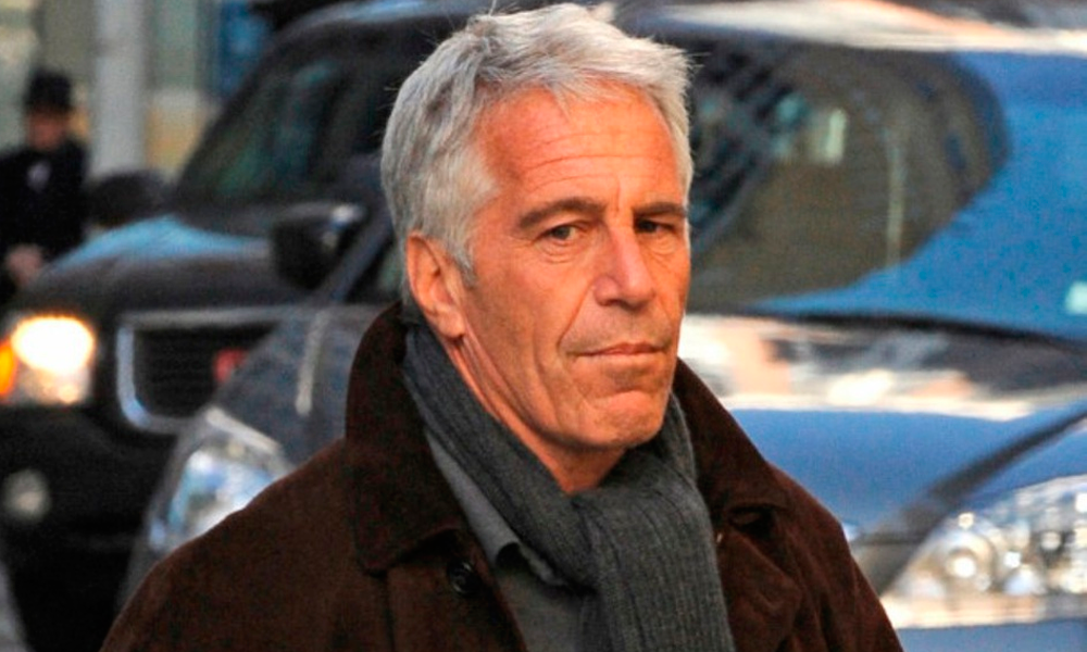 Hallan muerto en su celda a Epstein, magnate acusado de tráfico sexual
