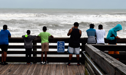 La costa sureste de Estados Unidos se prepara para recibir a Dorian