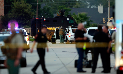 Walmart dejar&aacute; de vender munici&oacute;n para armas en Estados Unidos