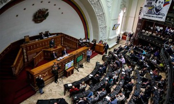 Chavismo incumple con minor&iacute;a en Venezuela