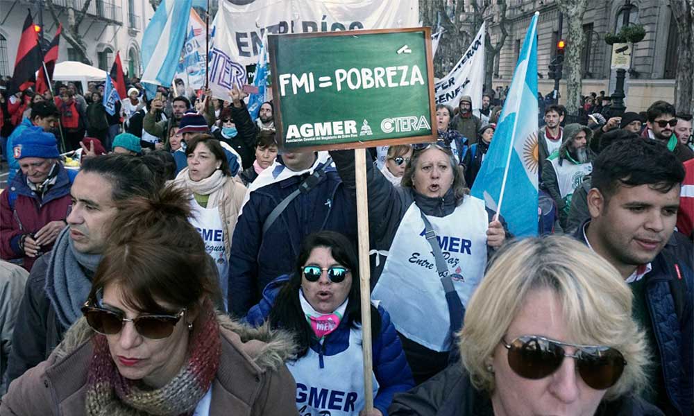 Argentina crece, pero aumenta paro laboral