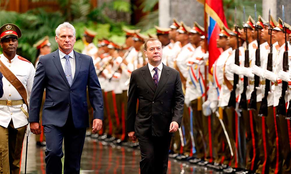Díaz-Canel asume el nuevo cargo de presidente de Cuba