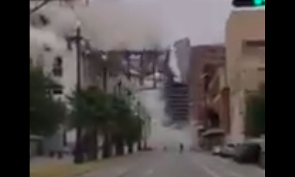 Colapsa hotel en construcción en Nueva Orleans; al menos un muerto