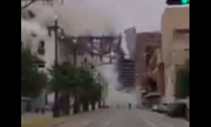 Colapsa hotel en construcci&oacute;n en Nueva Orleans; al menos un muerto