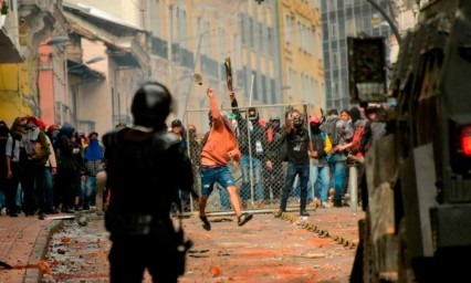 Acoge M&eacute;xico a cuatro legisladores ecuatorianos tras protestas 