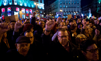 Extraen restos de Franco en Espa&ntilde;a