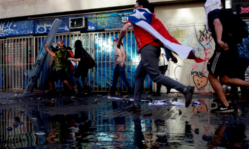 Primer d&iacute;a sin fallecidos en Chile; suman 101 heridos