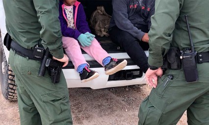 Exigen datos claros sobre menores migrantes detenidos en Estados Unidos