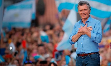 El adi&oacute;s de Macri, el primer presidente no peronista en Argentina