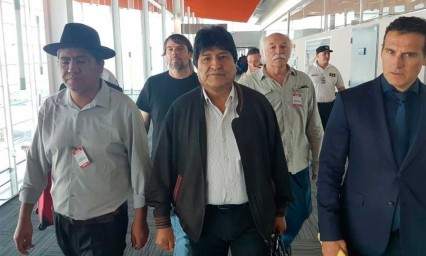 Evo Morales viaja para preparar campa&ntilde;a