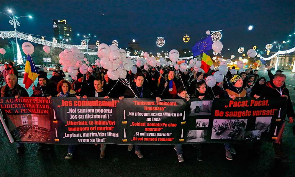 Rumania honra a los muertos de la revolución anticomunista