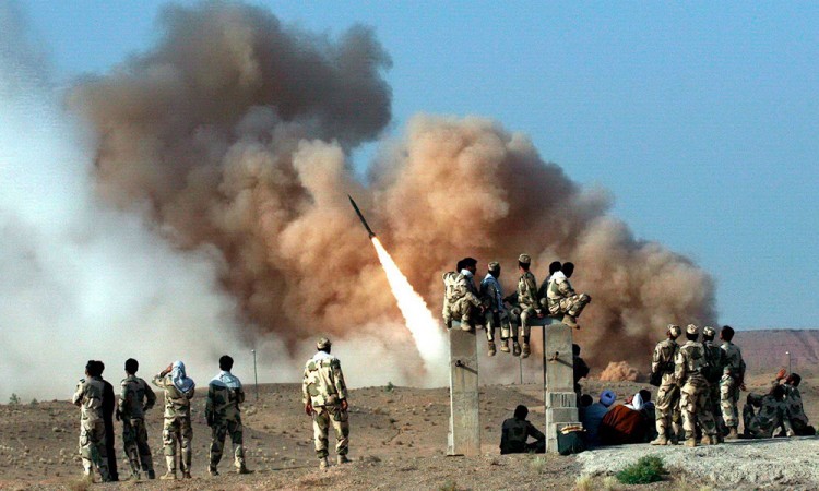 Impactan dos cohetes cerca de la Embajada de Estados Unidos en Bagdad