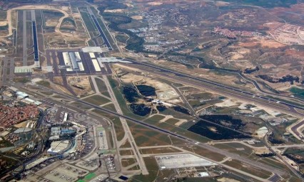 Preparan aterrizaje de emergencia en Madrid