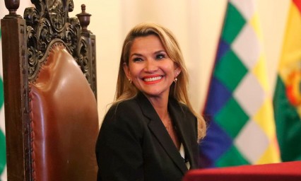 Debaten mandato de &Aacute;&ntilde;ez en Bolivia
