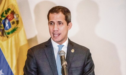 Acusan a Guaid&oacute; de conspirar con aerol&iacute;nea