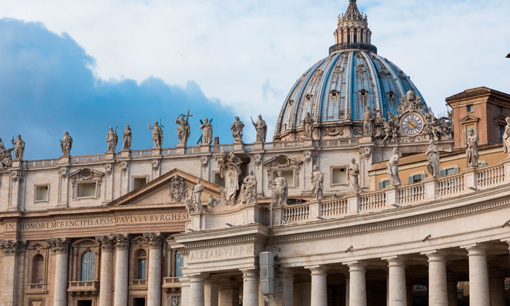 El coronavirus llegó al Vaticano, oficinas permanecerán cerradas