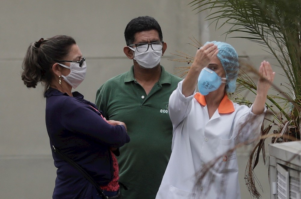 Brasil desacelera el número de muertes y contagios 