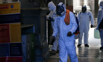 Sanitizar no elimina COVID-19 y es peligroso para poblaci&oacute;n: OMS