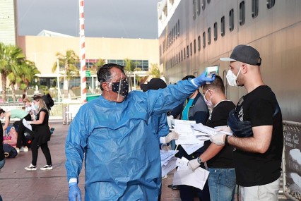 M&eacute;xico repatria a otras 414 personas varadas en un crucero