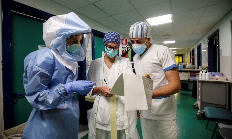 Italia suma 55 muertos con coronavirus y 346 contagios