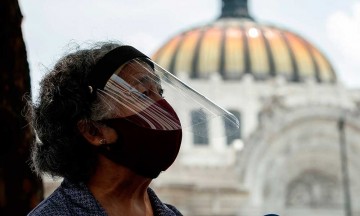 Covid-19 contagia a 10,7 millones y mata a 517 mil personas