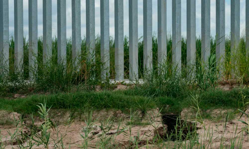Trump critica construcción de una sección de muro con México