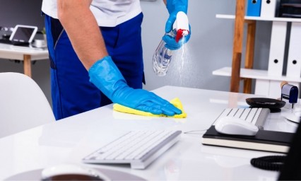 Tips God&iacute;nez: aprende a dejar tu lugar de trabajo libre de Covid-19