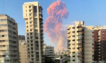 Gran explosi&oacute;n en capital de L&iacute;bano