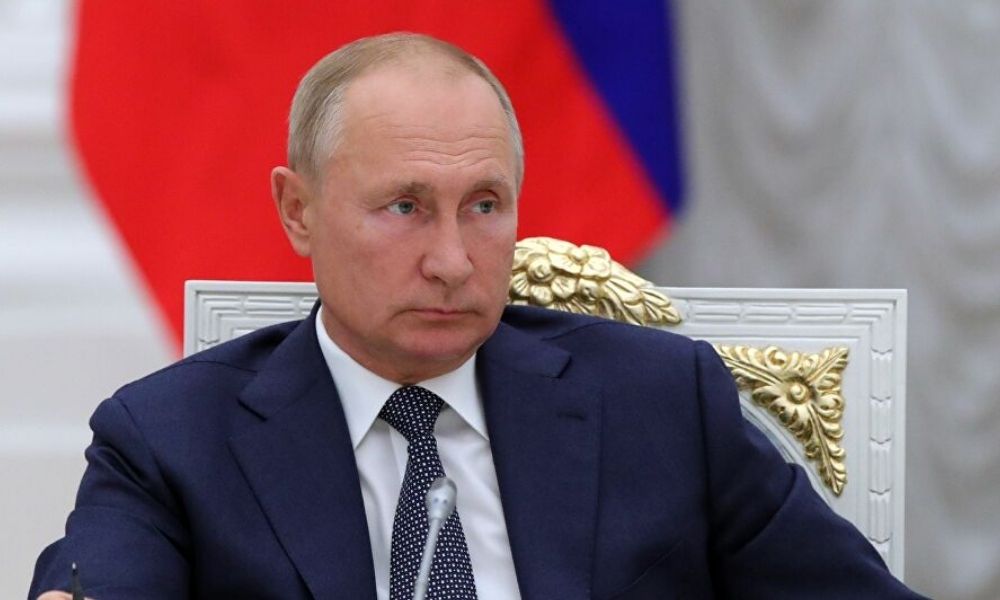 Vladimir Putin pide un cese al fuego lo antes posible en Nagorno Karabaj