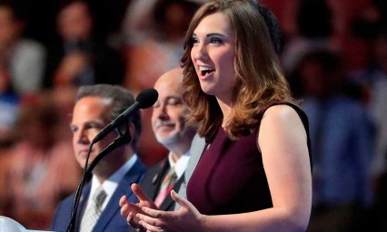 Ella es Sarah McBride, primera mujer trans en llegar al Senado de EU