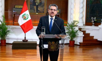 Manuel Merino anuncia su dimisión "irrevocable" a la Presidencia de Perú