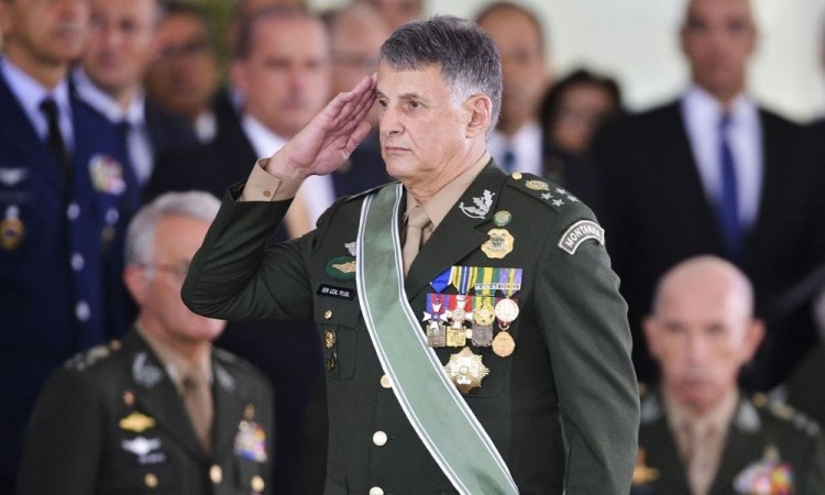 Comandante del Ejército de Brasil da positivo a coronavirus